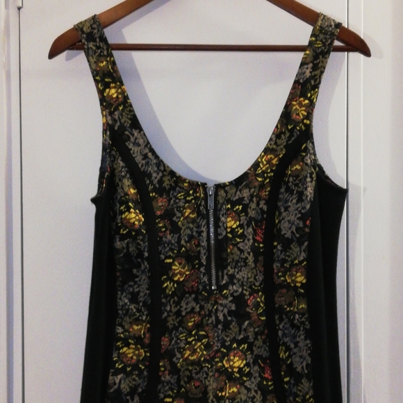 Khaki+yellow dress - Picture 2 of 7